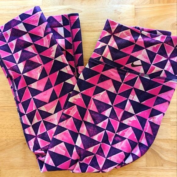 Nike Dri-Fit Capri Geometric Print Pink Purple Leggings SM Barbiecore - Picture 2 of 14